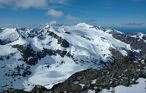 Store Hollenderen - hovebreen og toppen. Kvalya, Troms