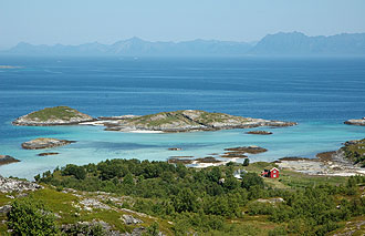 Helløya, Bjarkøy Foto: Bent Svinnung